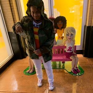 Meet your Posher, Drey